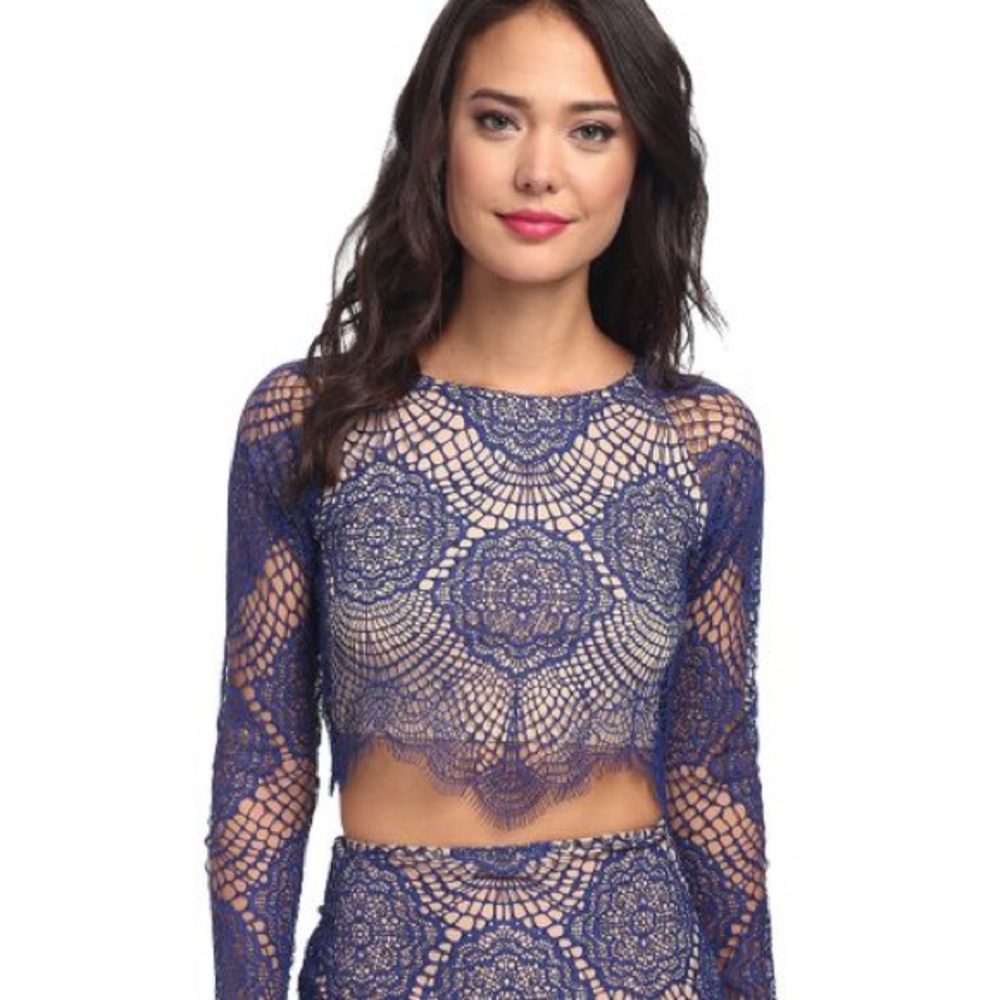 For love and lemons blue grace crop top!